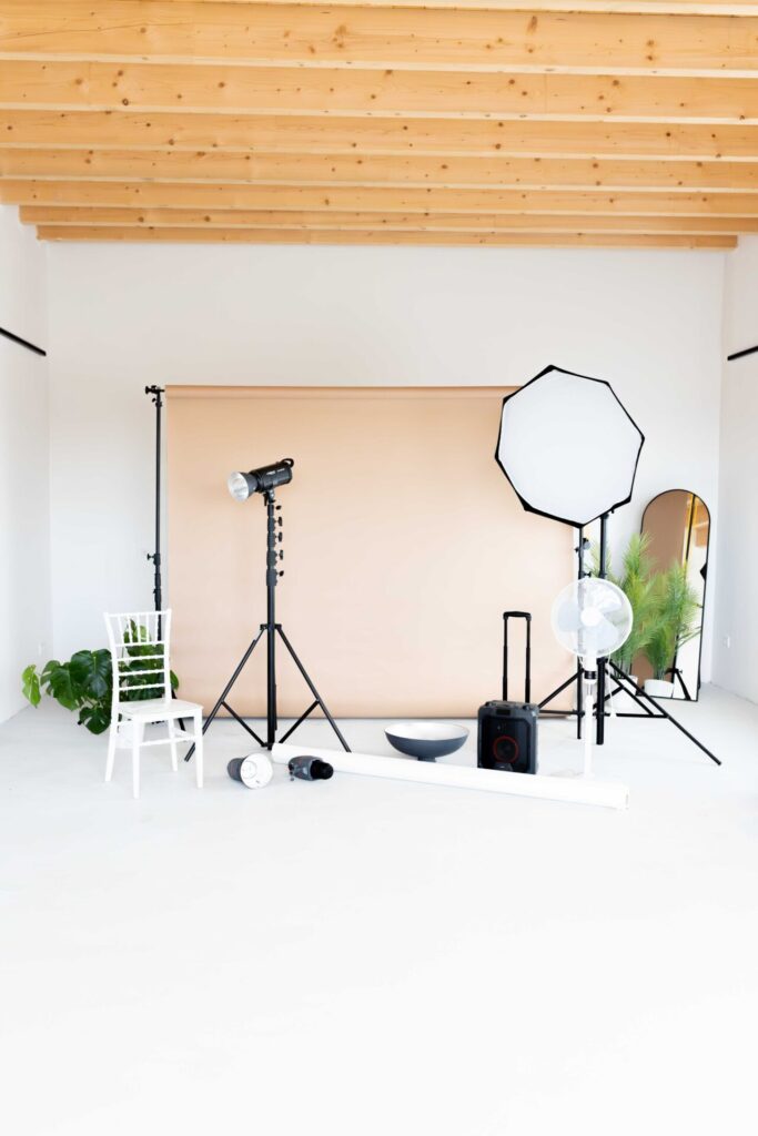 EINSTUDIO Wahlrod Fotostudio Mietstudio fotografieren Westerwald Coworking Space Studio mieten Jana Bleich Fotografie Tageslichtstudio